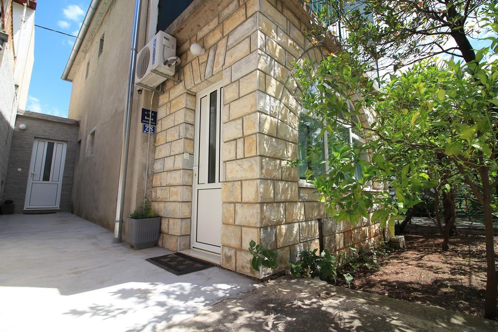 Apartments Lavanda Primosten Exterior photo