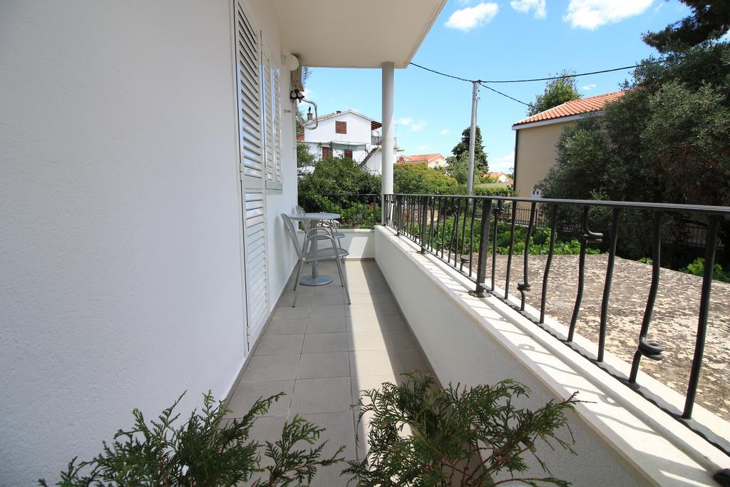 Apartments Lavanda Primosten Exterior photo